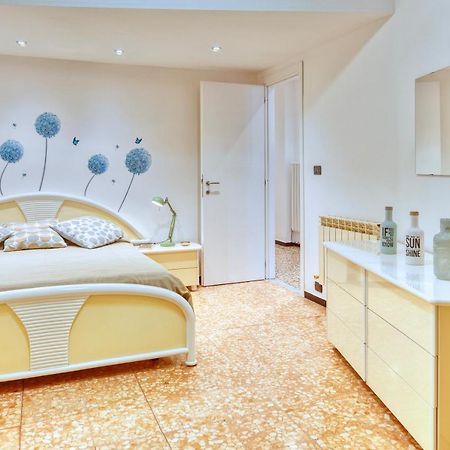 Gianluca Apartment Леванто Экстерьер фото