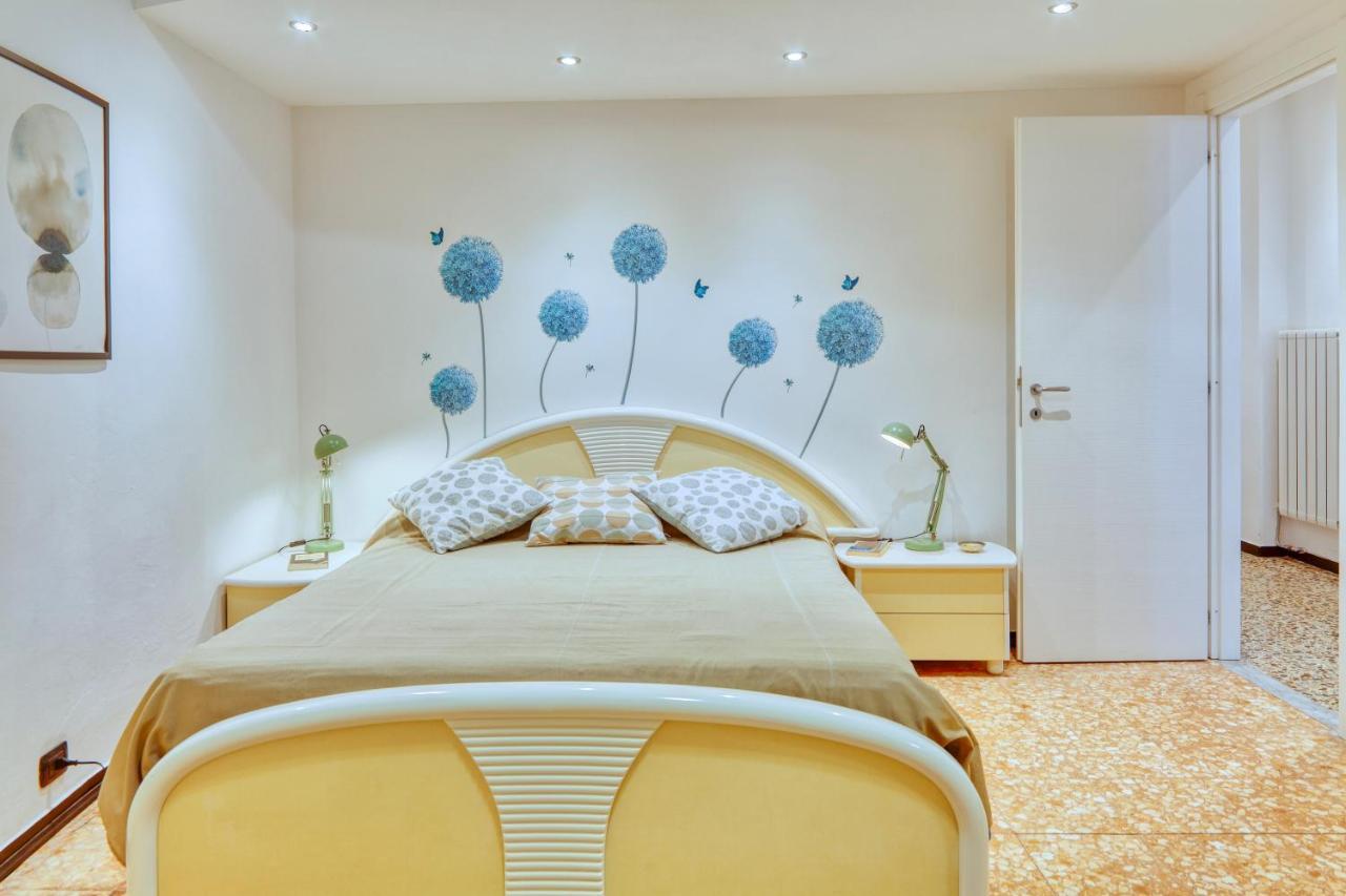 Gianluca Apartment Леванто Экстерьер фото